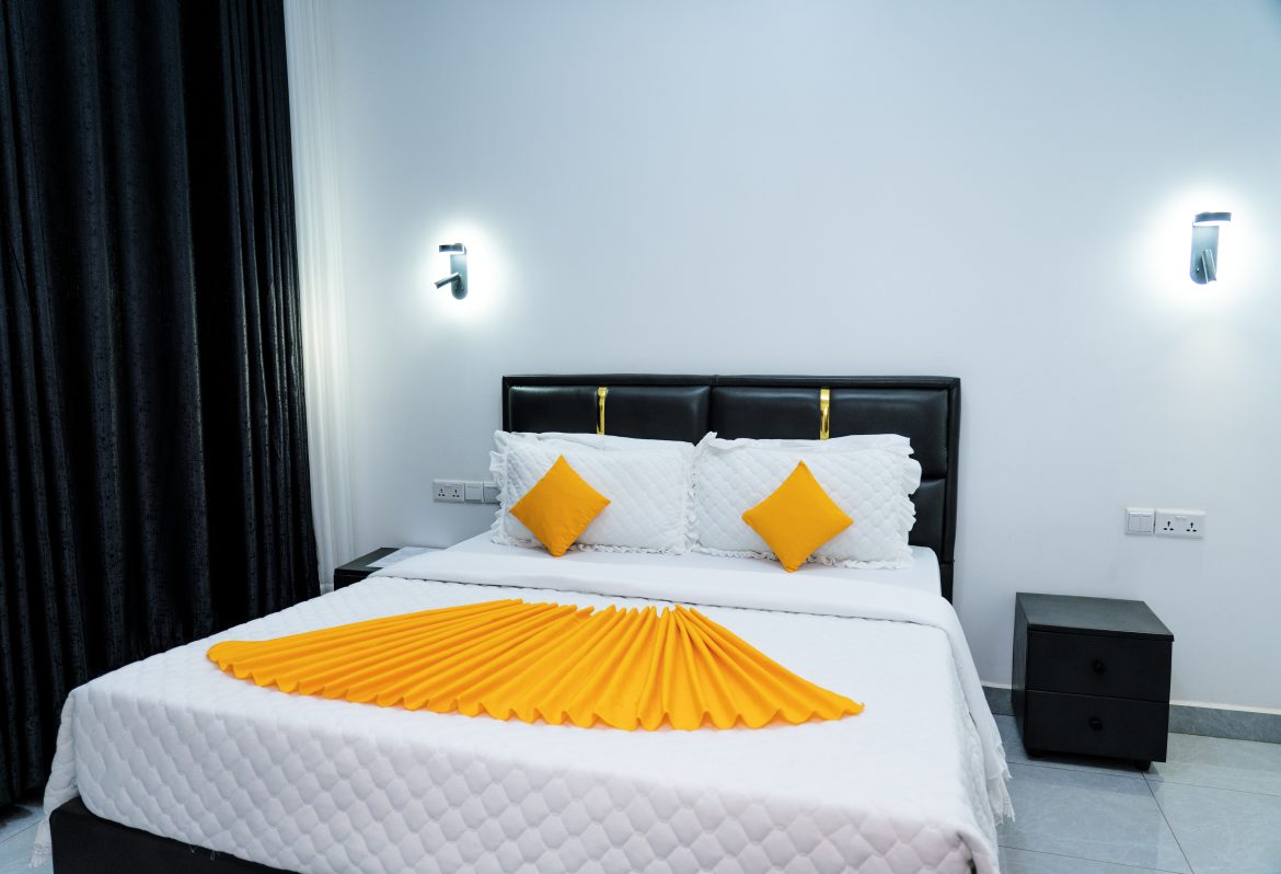 Two Room Apartment